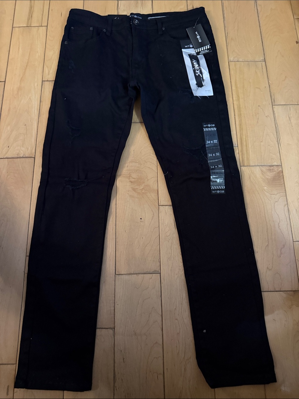 SKINN Black Men's Skinny Jeans with Subtle Distress